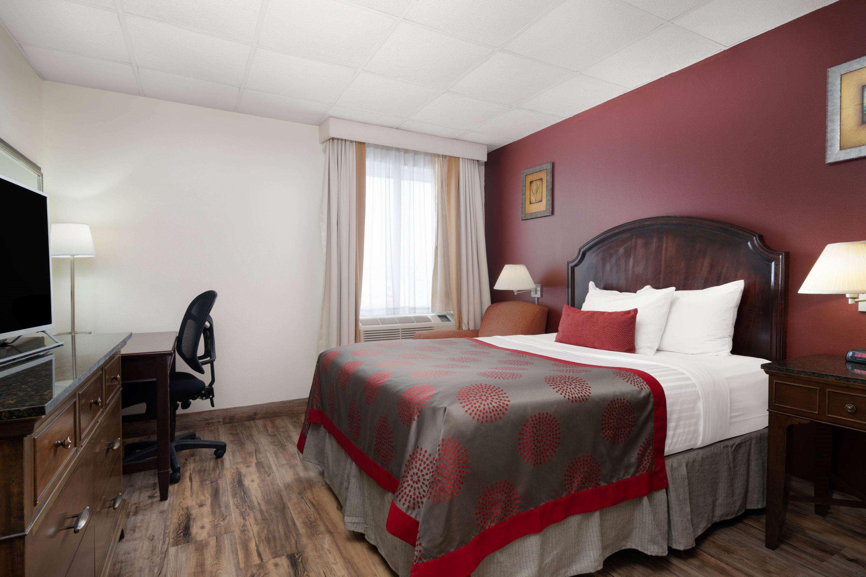 Ramada By Wyndham Albert Lea Exterior foto