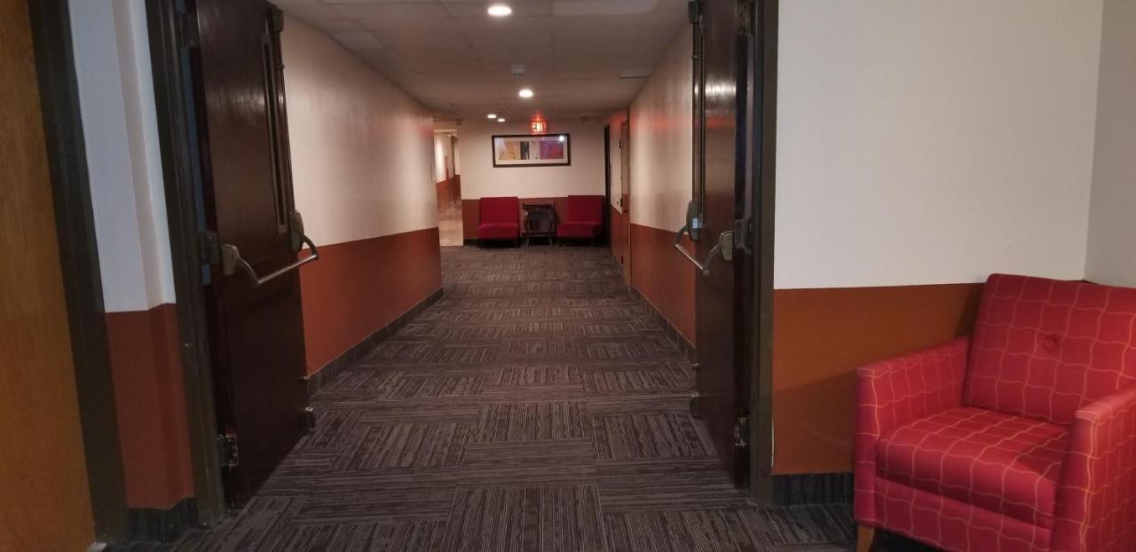 Ramada By Wyndham Albert Lea Exterior foto