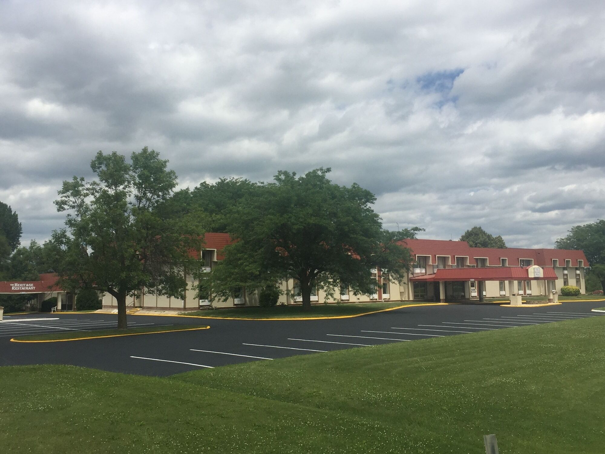 Ramada By Wyndham Albert Lea Exterior foto
