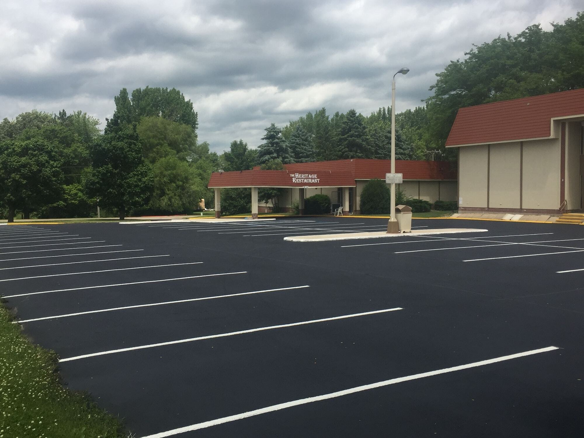 Ramada By Wyndham Albert Lea Exterior foto